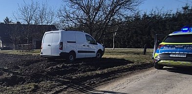 Kierowca peugeota nie zatrzymał się do kontroli