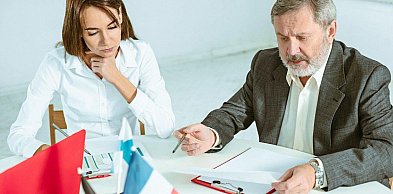 Na czym polega kwestionowanie zapisów umowy kredytowej