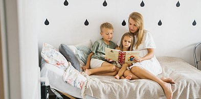 Pułapka tanich pianek z importu, czyli jak oszczędność niszczy kręgosłupy