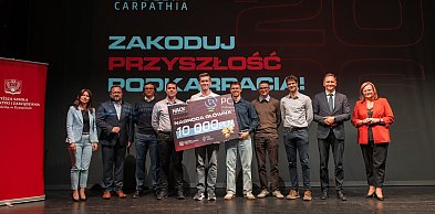 HackCarpathia 2026: młodzi innowatorzy z całej Europy pokazali siłę technologii