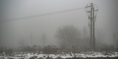 Najbliższa noc z mgłą i opadami deszczu, lokalnie gołoledź-30381