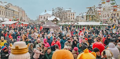 Świąteczne Miasteczko już działa na rzeszowskim Rynku-30579