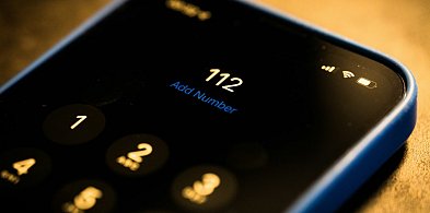 Kilkaset razy blokował numer alarmowy. 52-latek ujęty