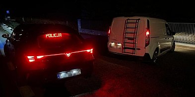 Pędził 122 km/h, wyprzedzał na torach. 34-latek ujęty