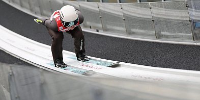 PŚ w skokach - w Wiśle możliwe zawody w hybrydowych warunkach-30008