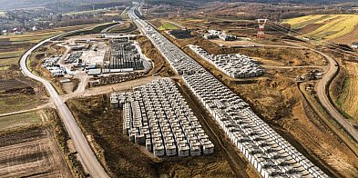 S19: zakończono montaż betonowej obudowy tunelu-30852