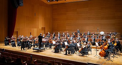 „kobieTY! kochają… Siebie – Muzykę – Mężczyzn”. Wyjątkowy Dzień Kobiet w Rzeszowie