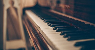 Koncert fortepianowy „About Chopin...”. Maciej Tubis w WDK