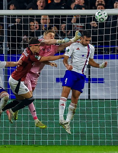 Piłkarska LK – remisy Rakowa i Jagiellonii, porażki Legii i Lecha-29859