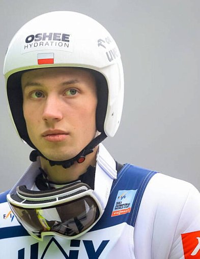 PŚ w skokach - Tomasiak piąty w Engelbergu, zwycięstwo Kobayashiego-30895