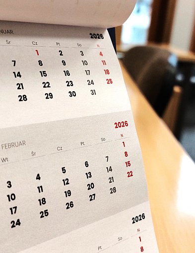 Dni wolne w 2026 roku – kiedy opłaca się wykorzystać urlop-30918