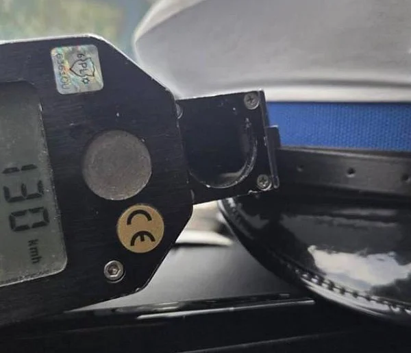 Pędził w zabudowany. Pożegnał się z prawem jazdy-29376