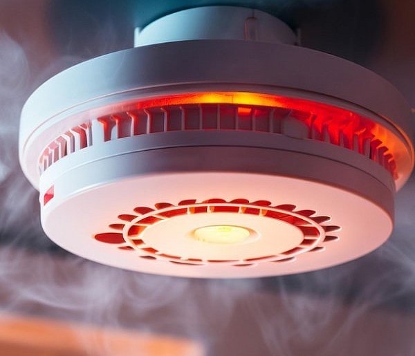 Rewolucja w przepisach pożarowych. Nowe obowiązki dla właścicieli domów i firm-29674