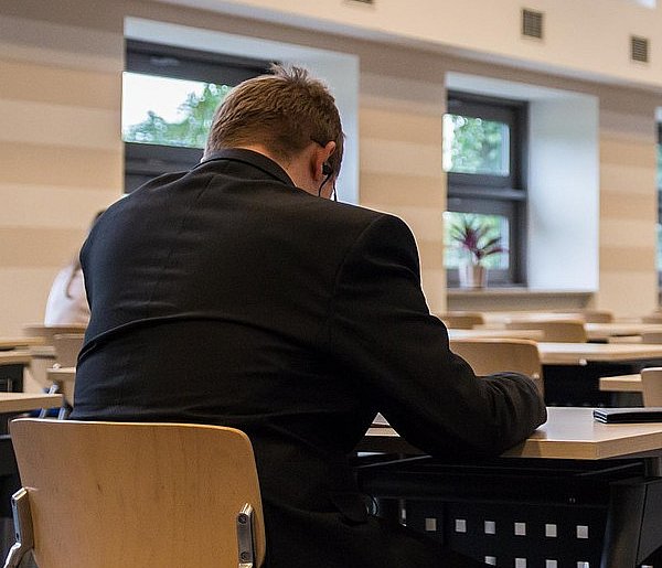 Zmiany w przepisach o wynagrodzeniach. Zapłacą za gotowość do pracy-29806