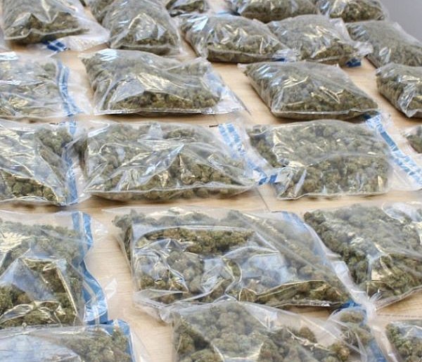 Przechwycili 21 kg narkotyków! Dwie osoby zatrzymane-29909