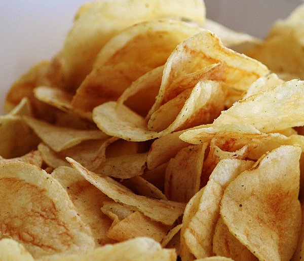 Podatek tłuszczowy uderzy w przekąski? Posłowie pokazują projekt-30630