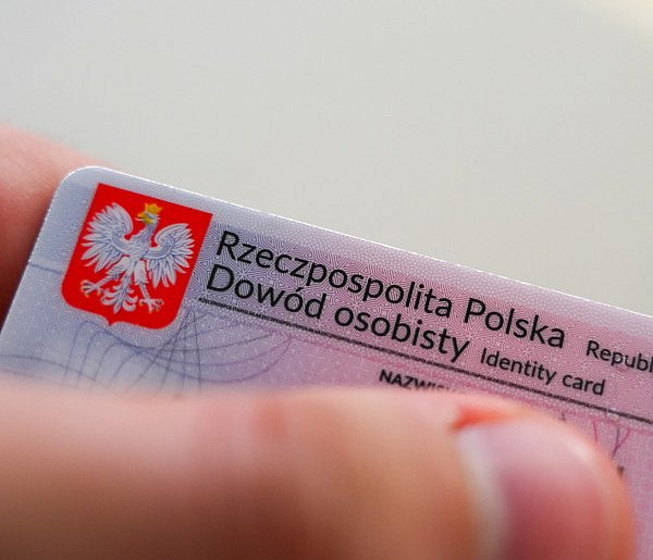 Nie musisz już biec do fotografa. Zdjęcie do dokumentów zrobisz w domu-30793