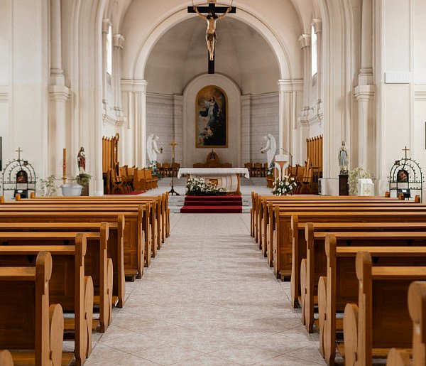 Miliony na Kościół w 2026 roku. Państwo co roku dokłada do duchownych-31038