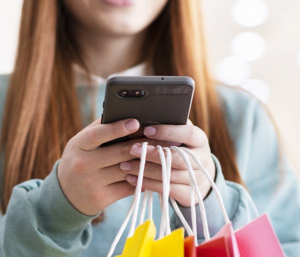 Zalando i Temu podpadły urzędowi. Klienci byli wprowadzani w błąd-31390