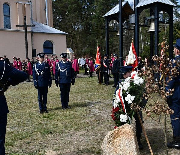 Uroczystości ku pamięci ofiar Zbrodni Katyńskiej w Majdanie Sieniawskim