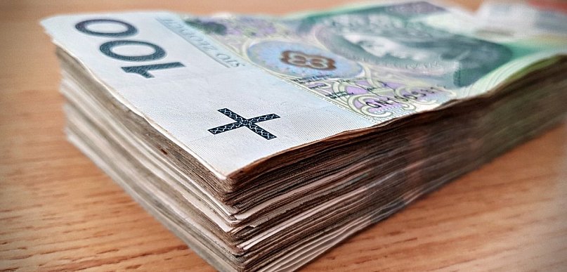 Wpuściła nieznajomą. Straciła 70 tys. zł!