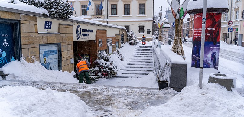 IMGW: ostrzeżenia przed gołoledzią dla wszystkich 16 województw