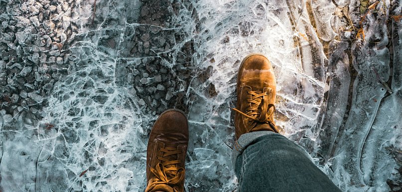 IMGW ostrzega przed oblodzeniem w południowej Polsce