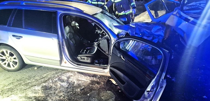 Zderzenie dwóch pojazdów. Sześć osób rannych