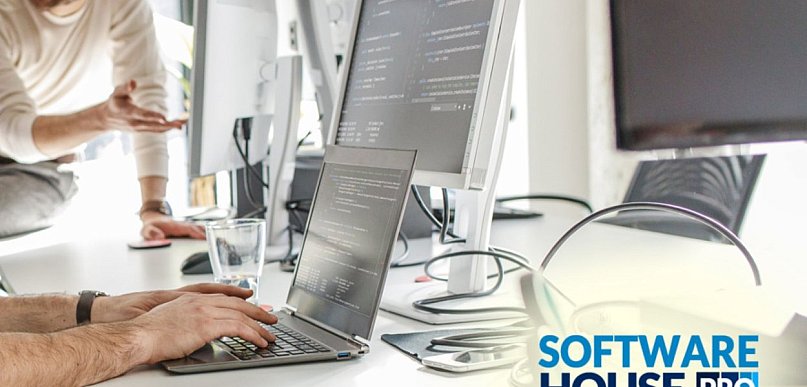 Software house Polska – jak ograniczyć ryzyko projektu IT i dowieźć aplikację webo