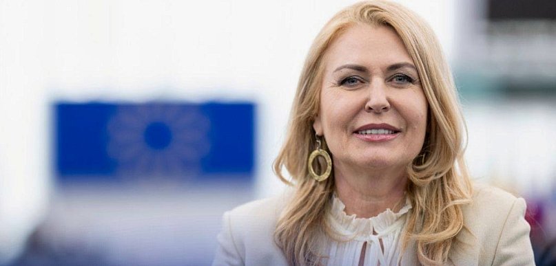 Elżbieta Łukacijewska popiera Pawła Kowala