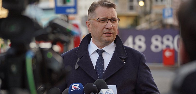 Sondaż dla wp.pl: 58,3 proc. źle ocenia Czarnka jako kandydata na szefa przyszłego