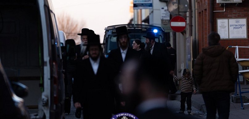 Policjanci zabezpieczali wizytę Chasydów w Leżajsku