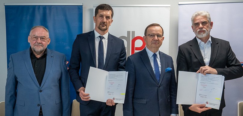 Podpisano umowę na budowę obwodnicy Tyczyna. Inwestycja za ponad 56 mln zł