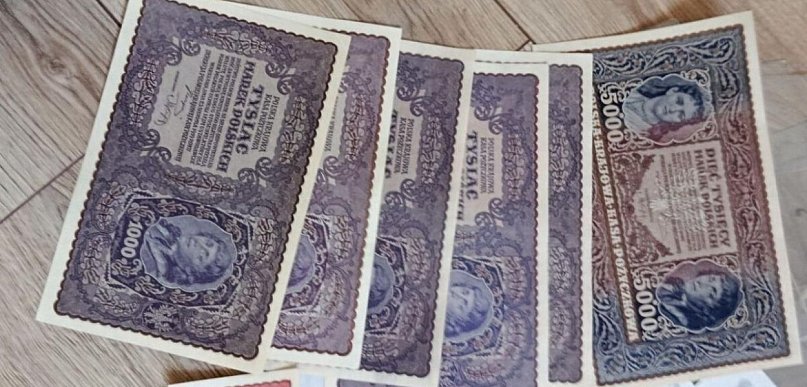 Sprzedawał fałszywe monety. 33-latek usłyszał zarzuty