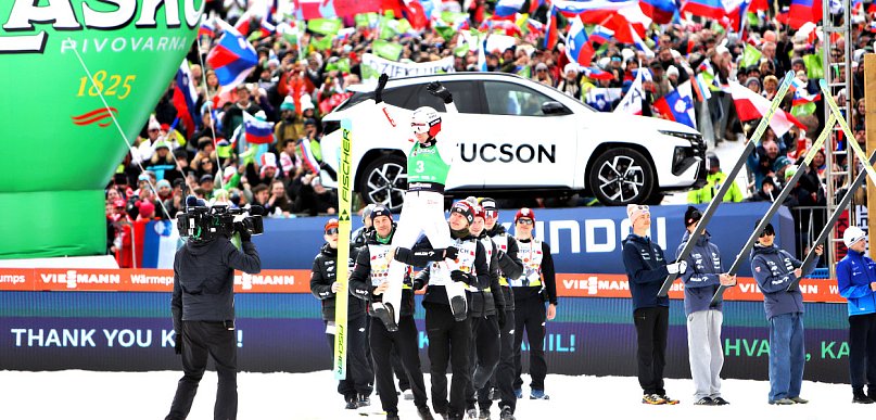 Kamil Stoch zakończył karierę. Wzruszające pożegnanie legendy w Planicy [FOTO]