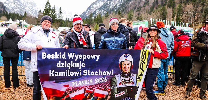 Wzruszające pożegnanie Kamil Stoch w Planicy. Kibice i koledzy oddali hołd [FOTO]