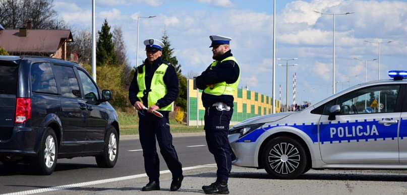 Wielkanoc na drogach regionu: 14 wypadków, 2 ofiary