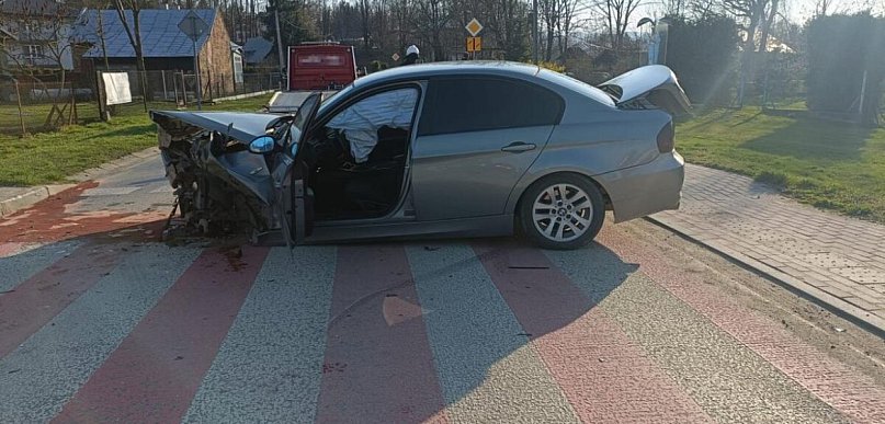 Driftowanie zakończył kolizją. 21-latek stracił prawo jazdy