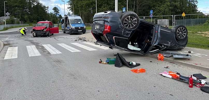 Poranny wypadek w Jasionce - jedna osoba trafiła do szpitala