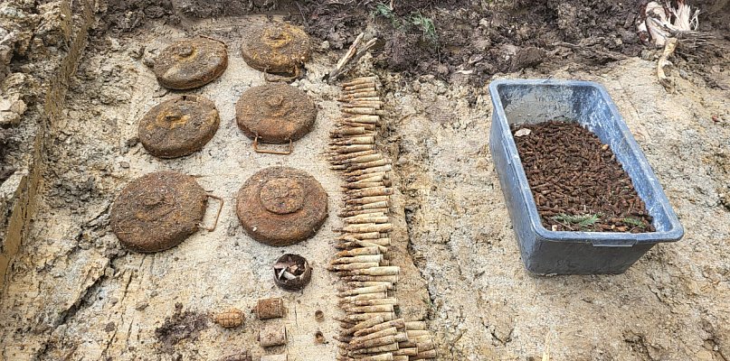 Amunicja, bomby i granaty na budowanym odcinku S19 - 29525