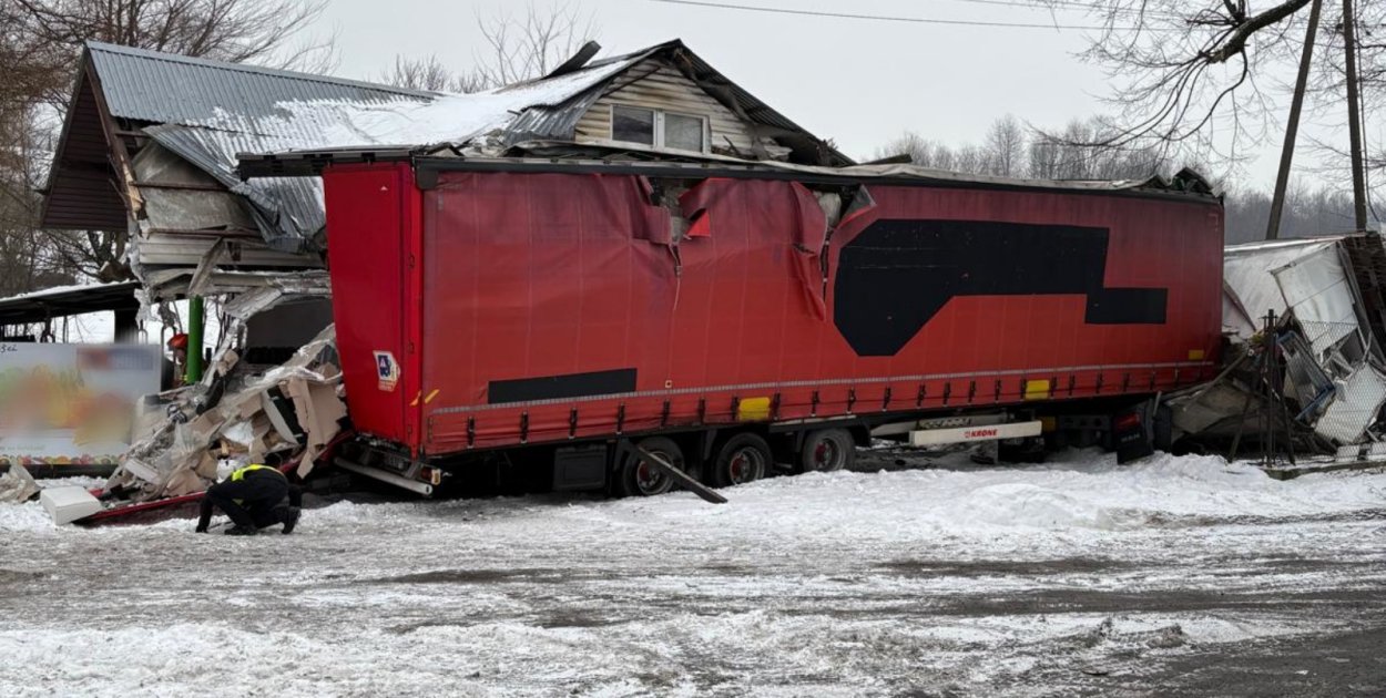 Dramatyczny wypadek. Droga krajowa zablokowana!