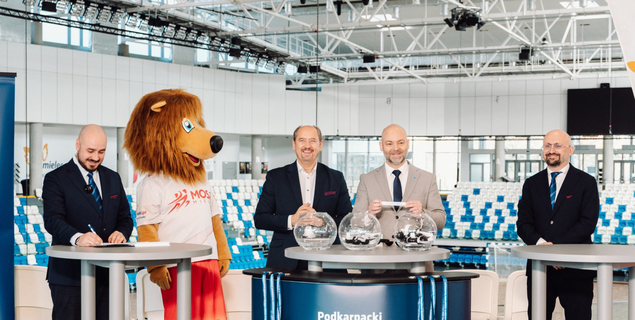 Znamy grupy Młodzieżowych Mistrzostw Podkarpacia w futsalu. Wyniki losowania