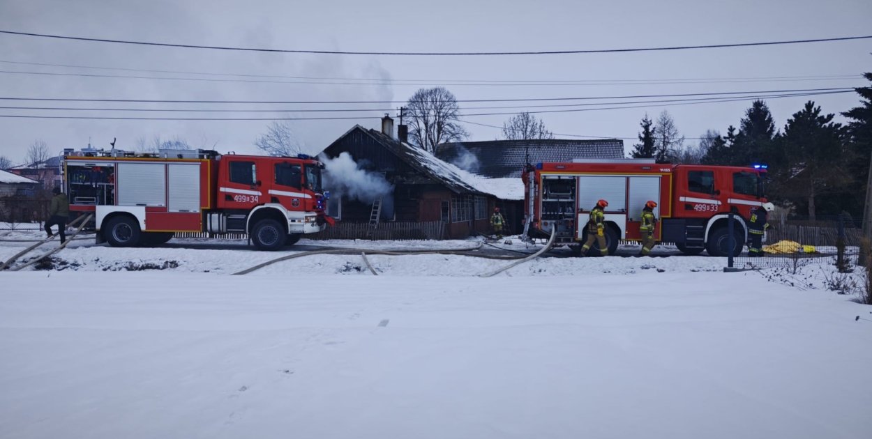 Kobieta zginęła w pożarze domu jednorodzinnego