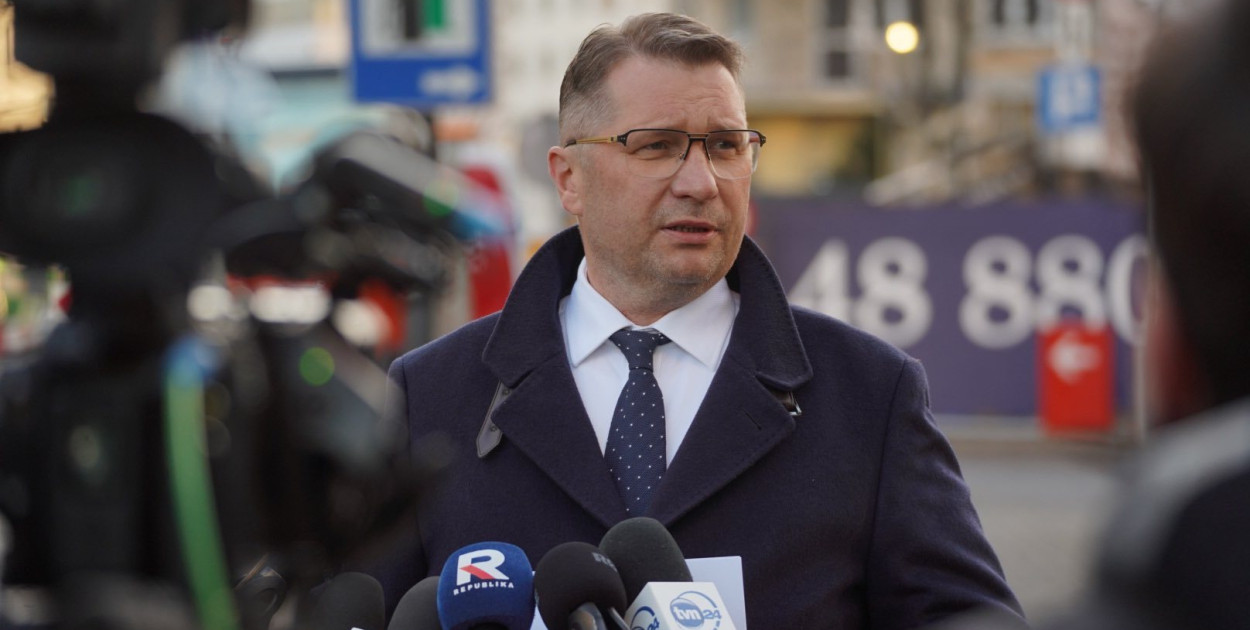 Sondaż dla wp.pl: 58,3 proc. źle ocenia Czarnka jako kandydata na szefa przyszłego