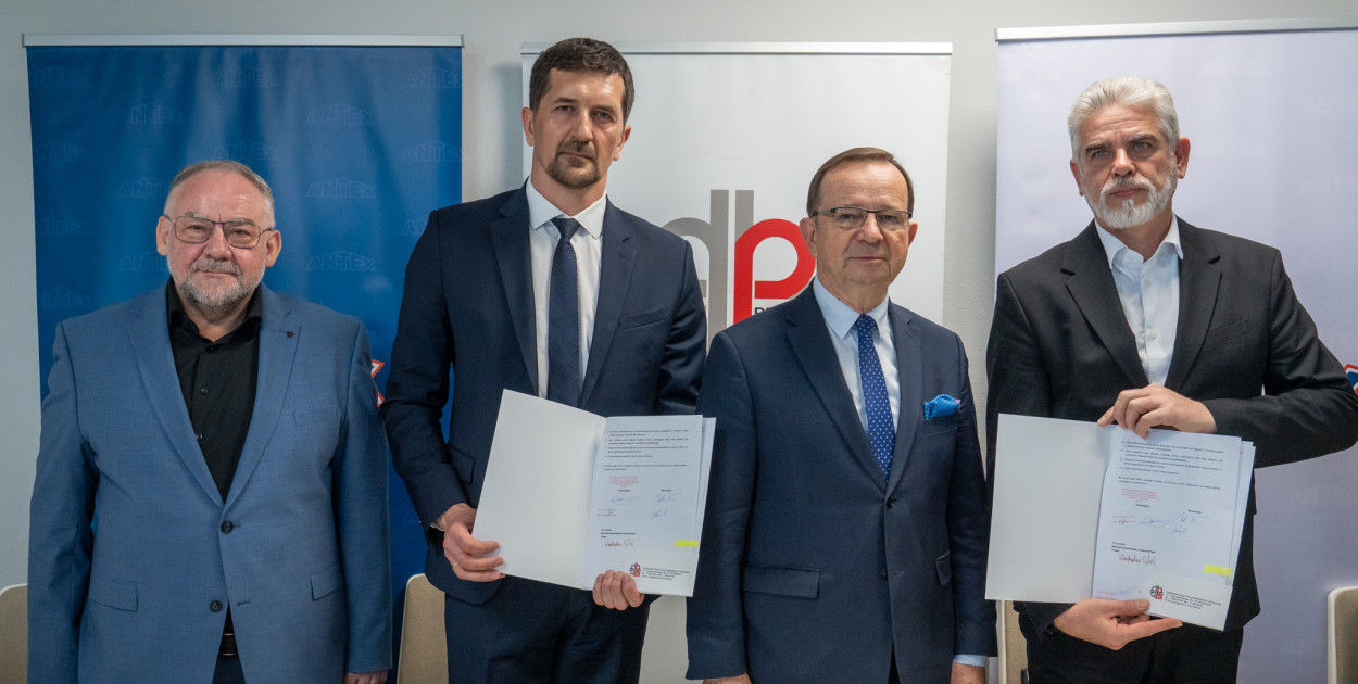 Podpisano umowę na budowę obwodnicy Tyczyna. Inwestycja za ponad 56 mln zł