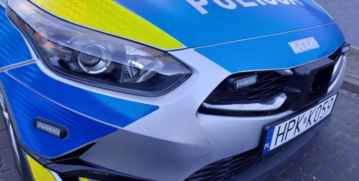 Pokazał policjantom podrobione prawo jazdy