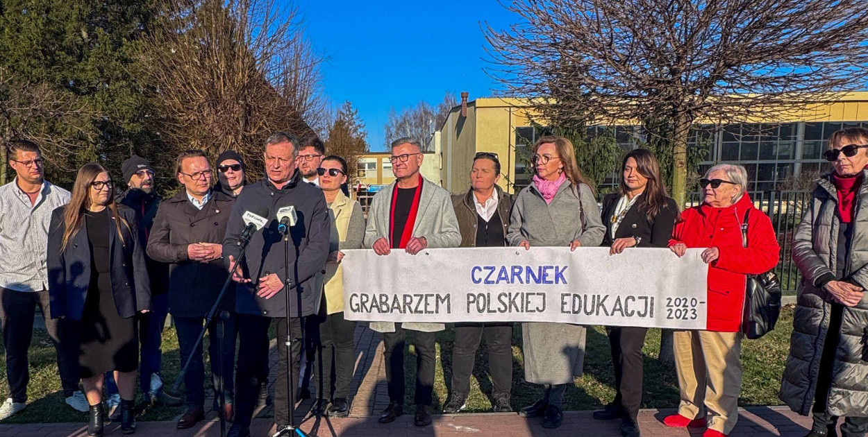 Polityczny spór wokół wizyty Przemysława Czarnka