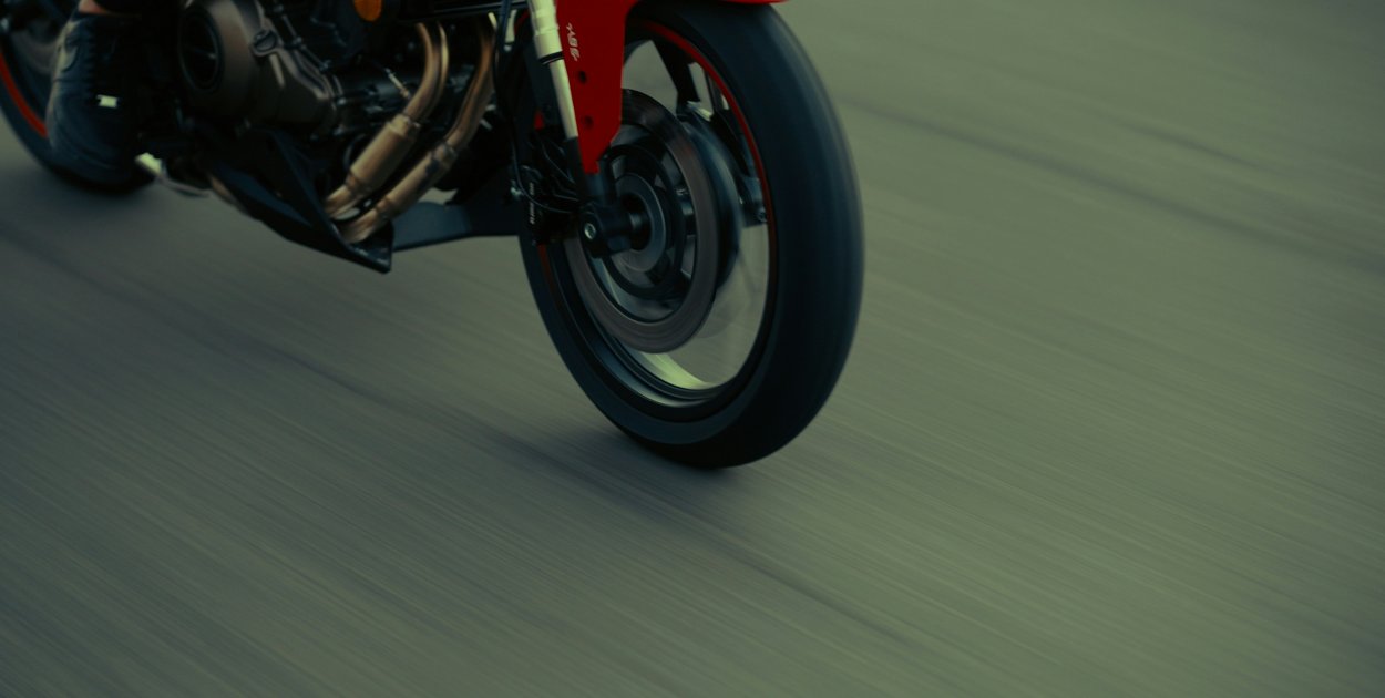 Motocyklista jechał za szybko. Surowa kara